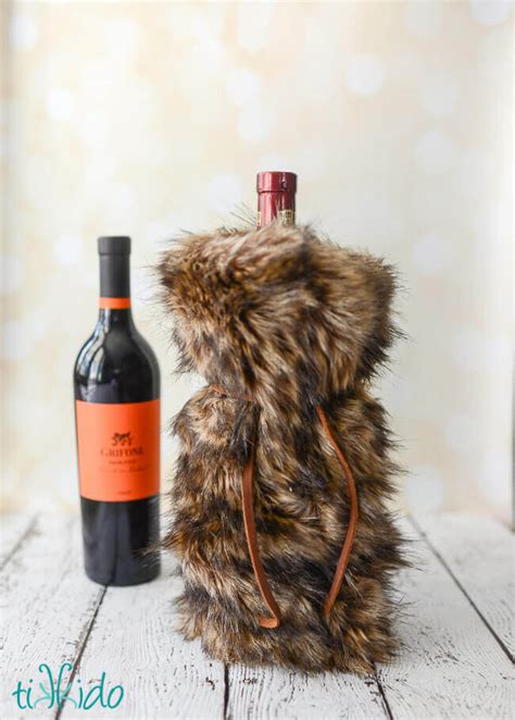 fake fur wine bottle bag|Faux Fur Wine Bags Tutorial and 99 Handmade Gift Ideas Blog Hop.